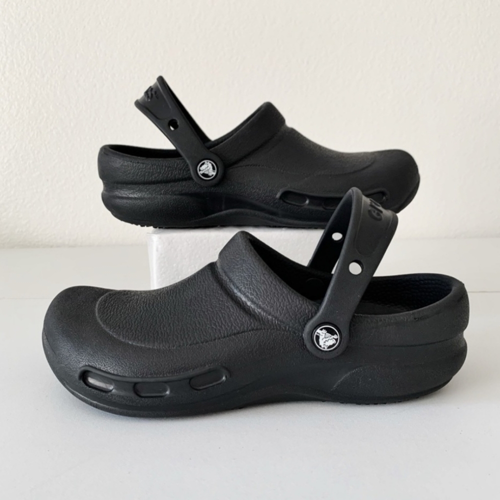 CROCS "Specialist II" Unisex Black Work Clogs ~ 6/8